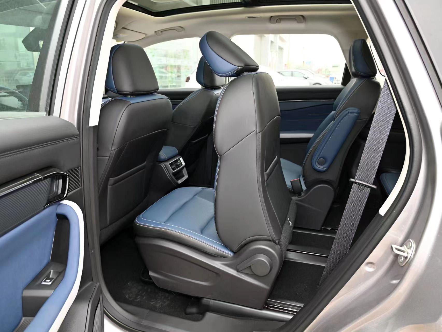 All 2024 LIVAN 9 Pure Electric Vehicles 5 Door 6 Seat Medium SUV CLTC 380/470km 204Ps 310Nm 150kW 0.5h Fast Charge Cars Wholesaler