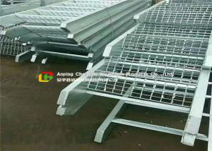 China Offices / Schools Serrated Steel Grating 65mm Bearing Bar Pitch Silver Color factory
