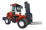 Off Road Diesel Powered Forklift Pallet Fork Truck 5500kg 4WD With CE