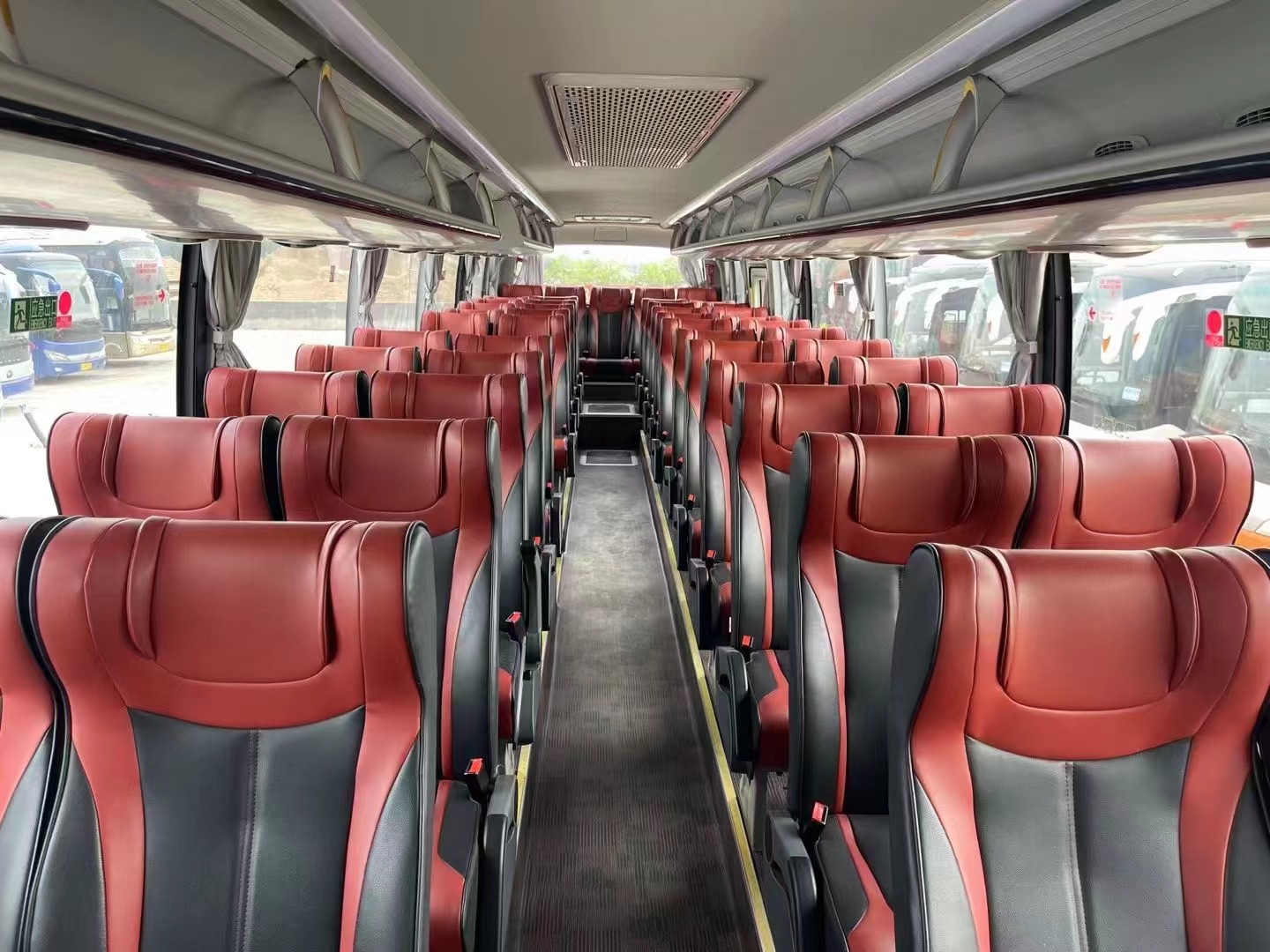 Customer's Requirement Higer KLQ6122 Second Hand 50 Seaters Fine City Buses with YC Engine