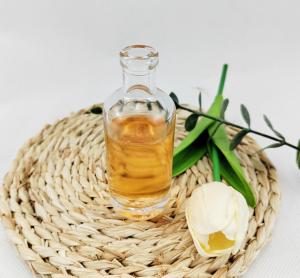 China Glass Aromatherapy Bottle for Household Products Customized Luxury 50ml Capacity factory
