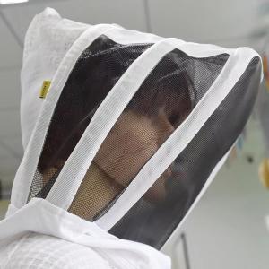 China 3 Layer Beekeeping Ventilated Jacket Cotton Safety Bee Suit For Beekeepers factory