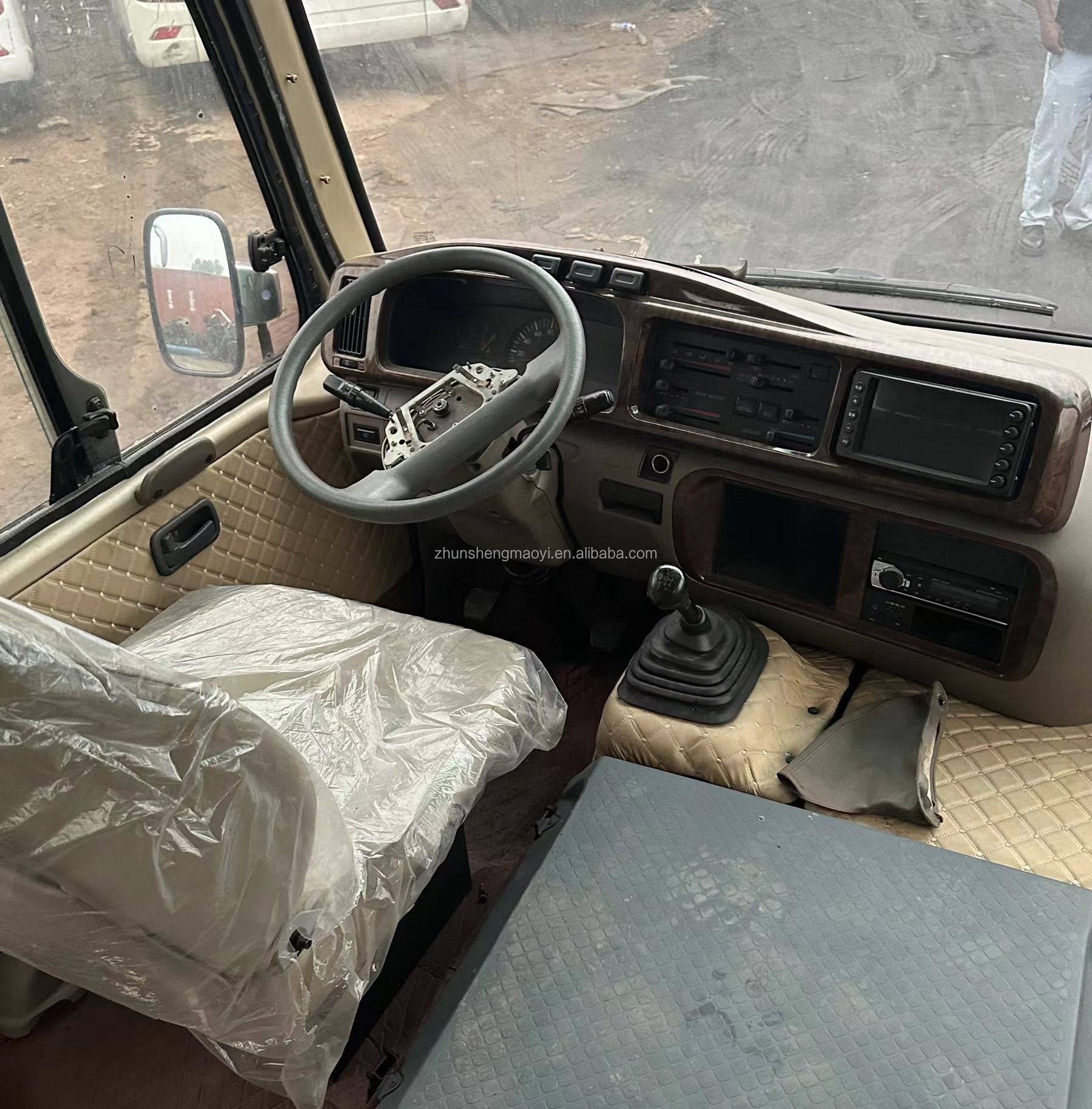 Fuel Type Diesel 6GR Engine Used Toyota Coaster Bus with 12-23 Seats and Left Hand Drive