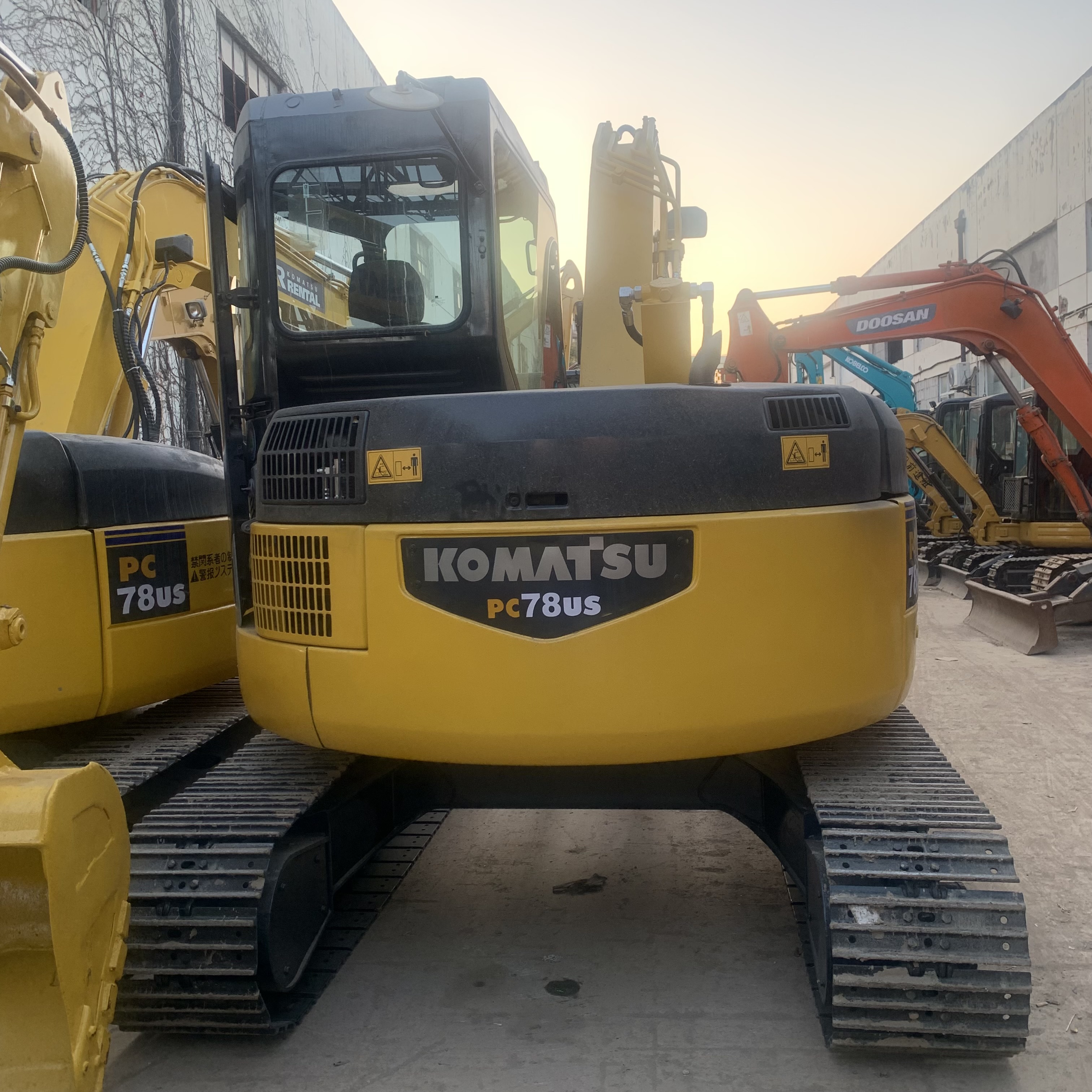 Japan KOMATSU Pc78us 7 Ton Mini Crawler Excavator in Shanghai 0-2000 Working Hours