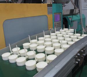 China Top-notch Injection Moulding Service with Wooden Case Packaging factory