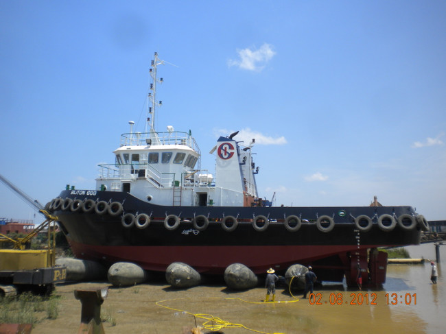 Dia 1.5m High BearingMarine Airbag For Ship Launching Rubber Salvage Airbags