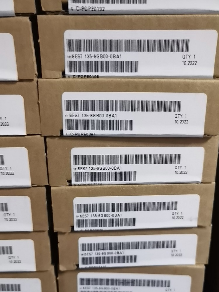 6ES7137-6BD00-0BA0 Siemens ET 200SP CM 4 X IO-Link ST Communication Module IO