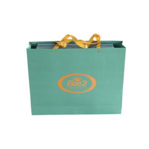 China Custom Luxury Printed Paper Gift Bags Packaging With Holographic Logo Factory factory
