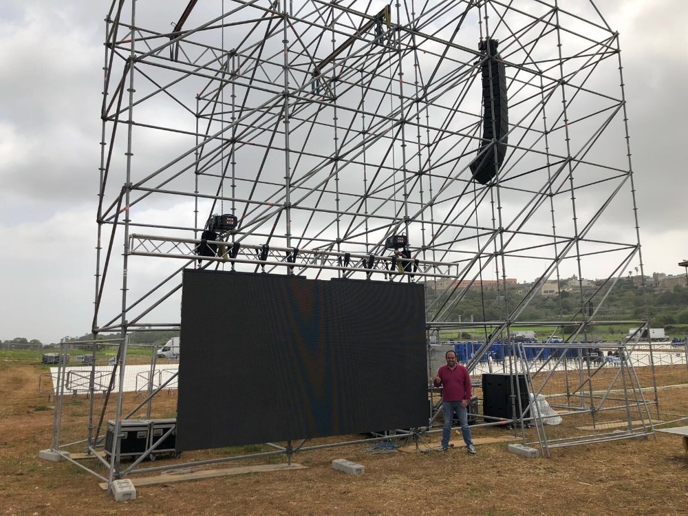 ICN2153 High Resolution LED Screen , P1.875 Led Wall Display Board