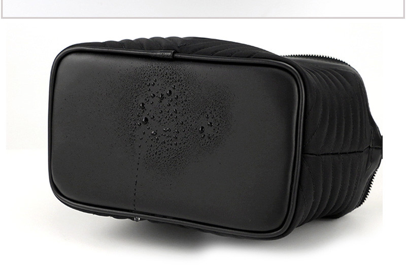 Black Luxury Professional Cosmetic Bag Waterproof Portable Travel