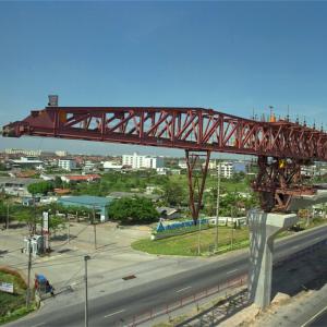 China Customized Span Launcher Crane Heavy Loading Capacity For Highway Railway Bridge factory