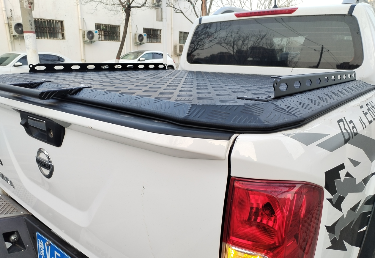 UTE Bed Mounting Manganese Steel Folding Hard Pick Up Truck Bed Cover for ISUZU D MAX