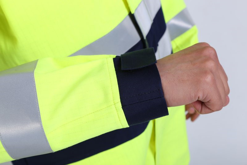 Hivis Flame Retardant Overall , IEC61482 Electrical Arc Resistant Coverall For Mining Industry