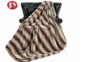 China Super Soft Warm Furry Fuzzy Plush Faux Animal Fur Blanket Reversible Thick Gradient Striped factory