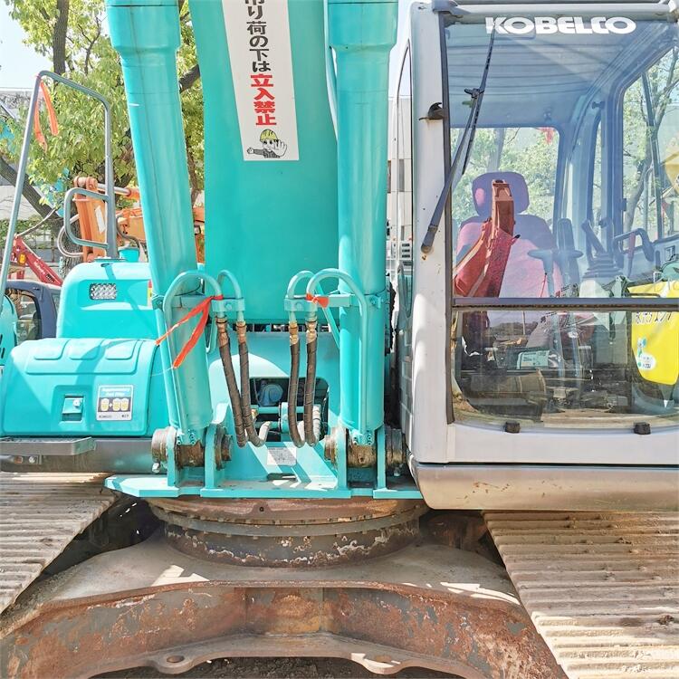 Good Condition 20 Ton SK200-6 Kobelco Excavator from Japan in Shanghai Original 2017