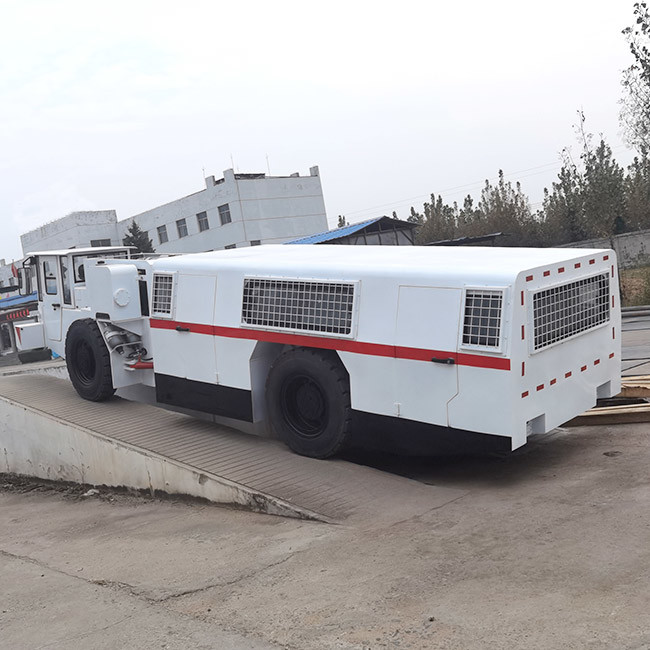 8200kg Underground Personnel Carriers Mine Level Roadway Man Car WCR19