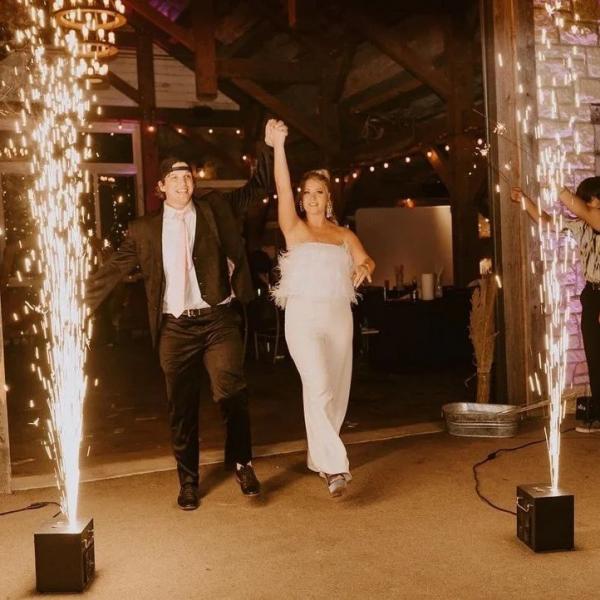 Dazzling Colorful Party Sparkle Machine Popper Firework Wedding Show Band