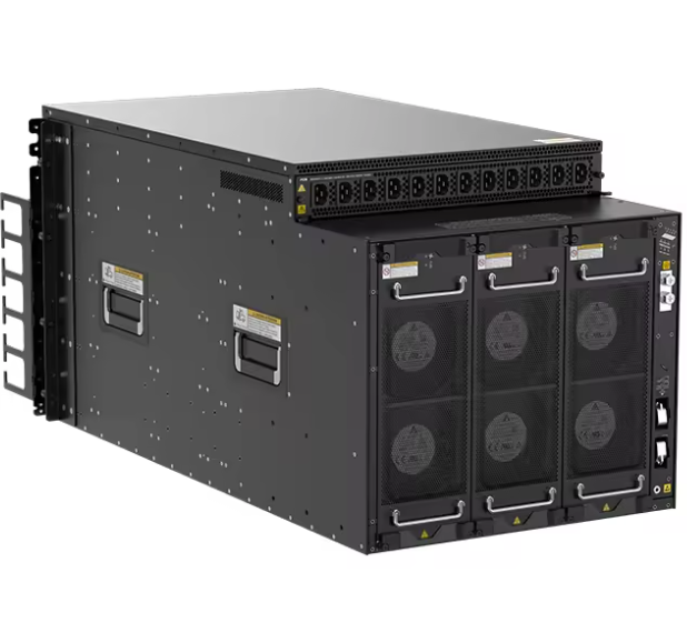 HUAWEI CloudEngine S16700-4 Switch with 17760 Mpps Forwarding Performance and 38.4 Tbit/s Switching Capacity for 400 Gbit/s Era