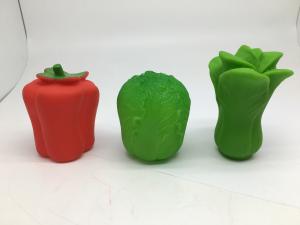 China Vinyl Vegetables Rubber Bath Toys Squeezing Sound Muti Colors / PMS Available factory