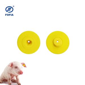 China Imported Chips Uhf Electronic Ear Tags For Animal Mangement factory