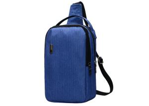 China Men's Fashion Lightweight Sling Bag Durable For Hiking / Camping / Climbing factory