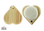 White Manual Facial Cleansing Brush With Wooden Handle And Synthetic Hair