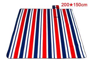 China Lightweight Foldable Picnic Mat With Thick Waterproof PVC Backing factory