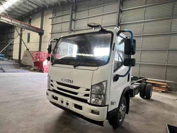 ISUZU Truck Chassis KV100 KV600 700P Model New Truck For Sale Custom Box Right