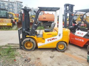 China Used Good Condition Low Price Koamtsu 3 Ton Forklift Truck Fd30 3 Stages Mast Hot Sale factory
