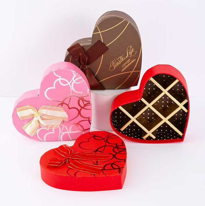 Handmade Custom Logo Paper Cardboard Valentine Heart Chocolate Box Packaging