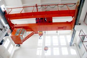 China Customized Lifting Height Girder Bridge Crane European Standard 15 Tons factory