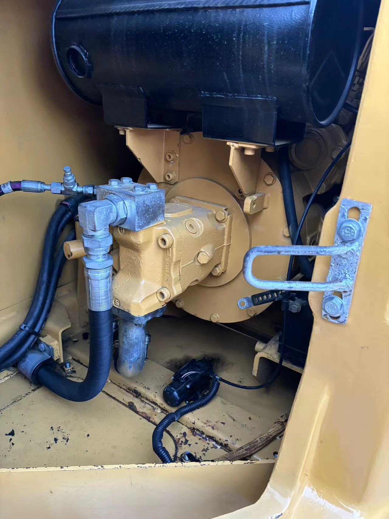 CAT 306E Excavator 305 307 308 in Japan with 7000 KG Machine Weight H-Q 6 Ton