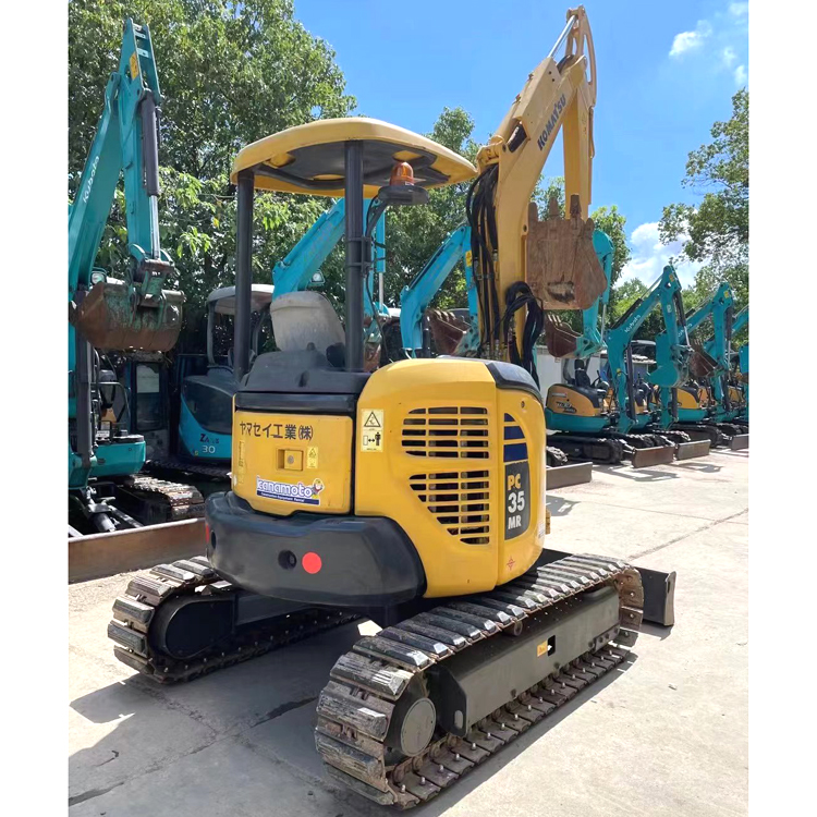 Original Hydraulic Cylinder Komatsu PC35MR a Japan Mini Excavator with Cummins Engine