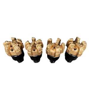 5 Blade Matrix Body PDC Drill Bits 4-1/2 API Reg Pin Thread Rock Drilling Tool