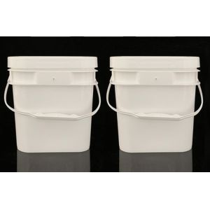 China Handle Square Plastic Container With 10 Liters Capacity on sale