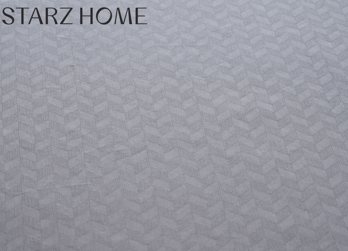 100% Cotton Colored Embroidery Hotel Bedding Set with Air-permeable Construction
