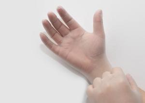 China Sterile Disposable PVC Gloves Protection From Unwanted Or Dangerous Substances factory