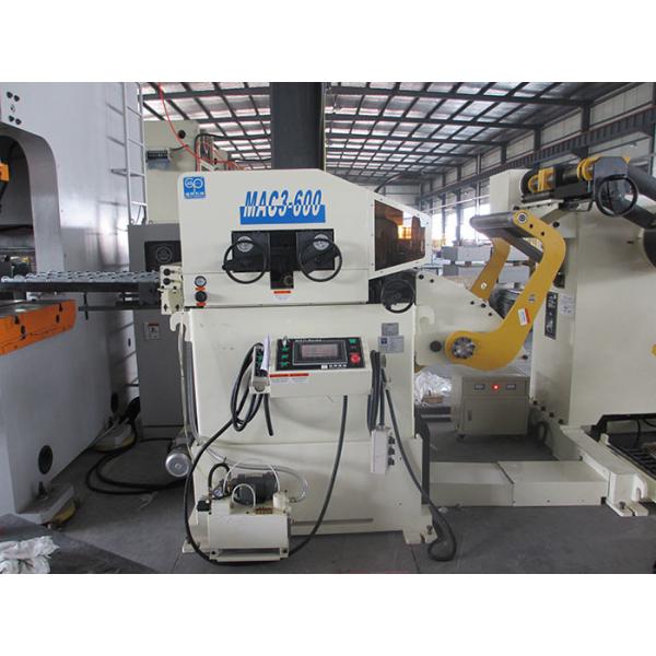 China Hydraulic Steel Coil Uncoiler Automatic Decoiler Feeder With High Precision Feeding factory