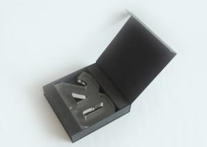 China PP Window PMS Color 1500gsm Cardboard Magnetic Gift Box factory