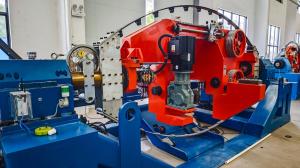 China Fast Speed Bow Stranding Machine With ISMG Motors 40-350mm Stranding Pitch Range 15mm Outer Diameter factory