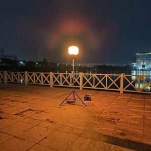 China Battery Powered Balloon Light Tower 100W RGB LED Work Led Lamp For Parties factory