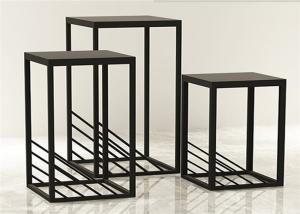 China Simple Exquisite Metal Display Racks And Stands Black For High End Clothing Shop factory