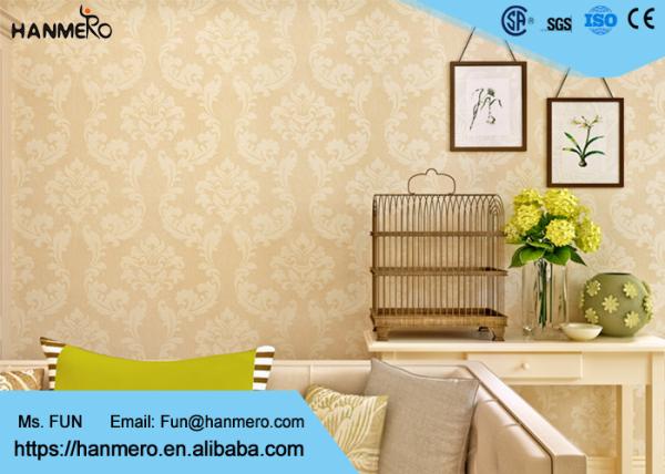 Golden Damask Pattern European Style Wallpaper For Living Room