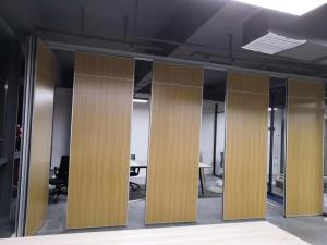 China Modern Room Divider Folding Doors Acoustic Partition Wall For Banquet Hall factory
