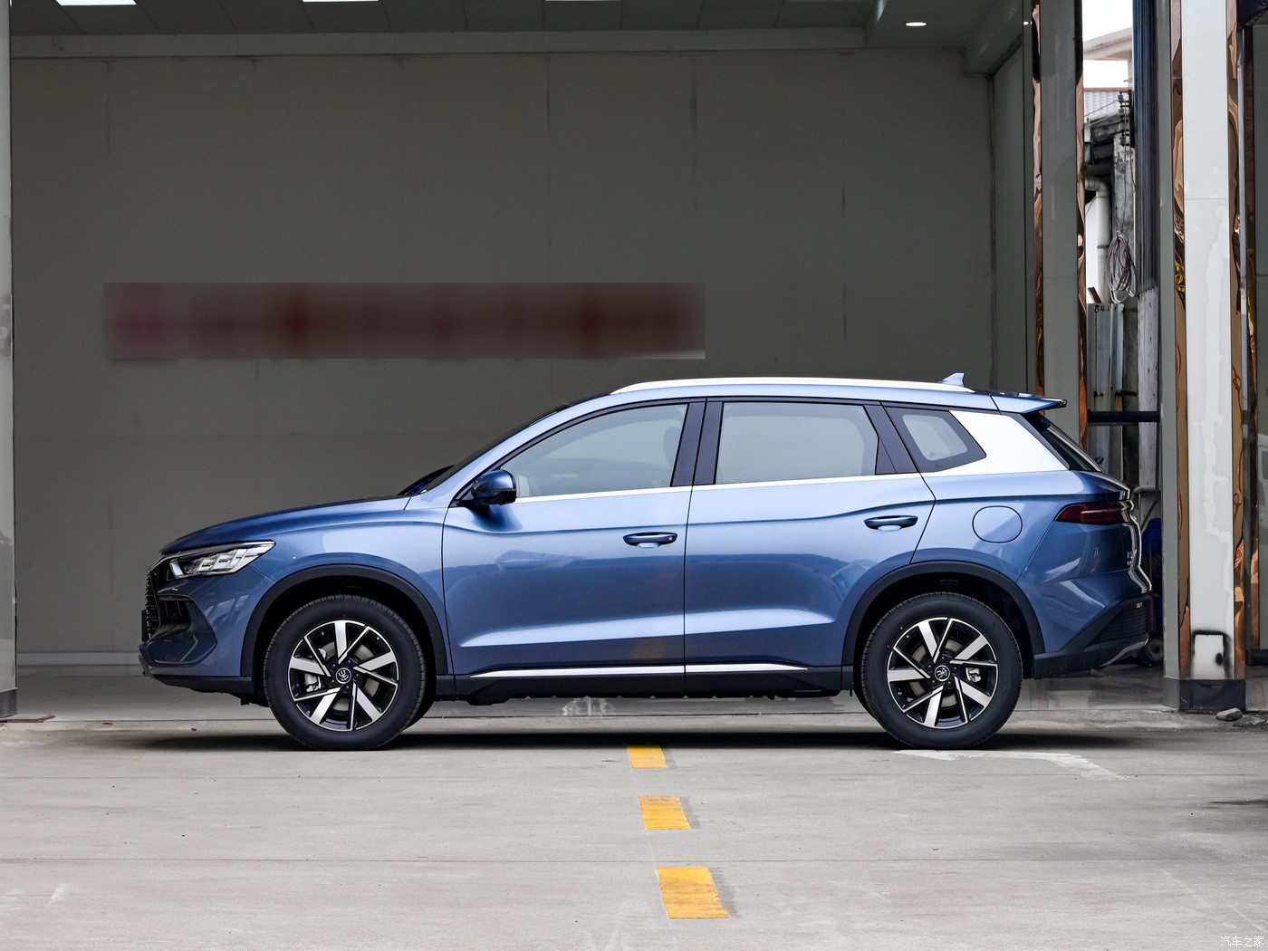 81hp Maximum Power BYD All Electric Automobile With Stylish And Dynamic Exterior Design