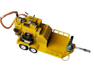 China Asphalt Road Crack Sealing Machine Traction Type Riello Diesel Burner factory