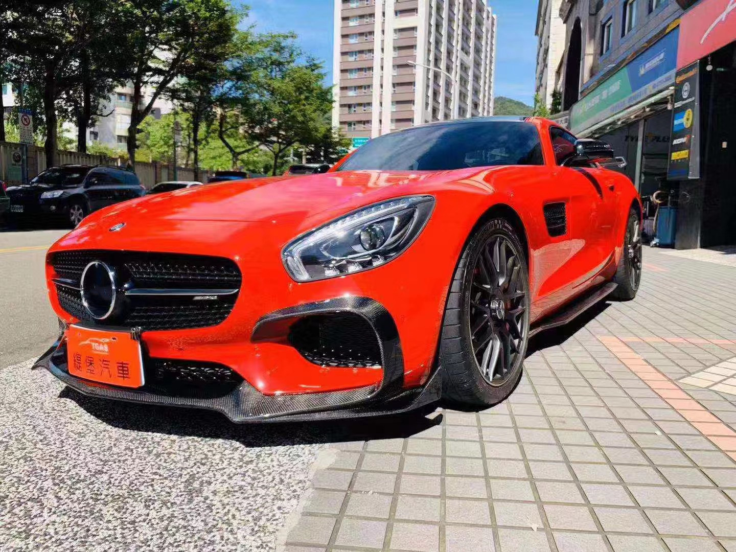 For Mercedes AMG GT Carbon Fiber Body Kit AMG GT Carbon Fiber Front Lip Diffuser Spoiler