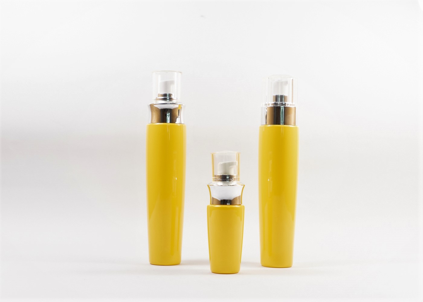 Glossy Yellow 40ml 80ml 120ml Plastic Cosmetic Bottles For Lotion Toner