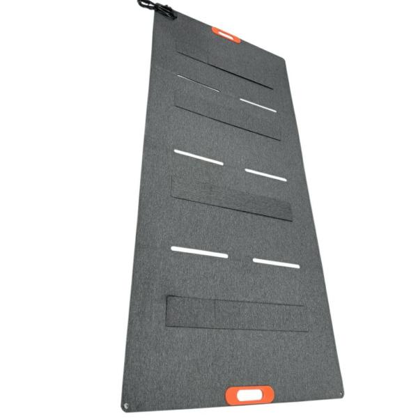 China 11A Current At Max Power Foldable Solar Charger 200W Peak Power 570 X 600 X 40 Mm Folded Size For RV Owners factory