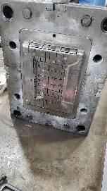 China OEM Injection Molding Solution Regular Daily Maintenance factory